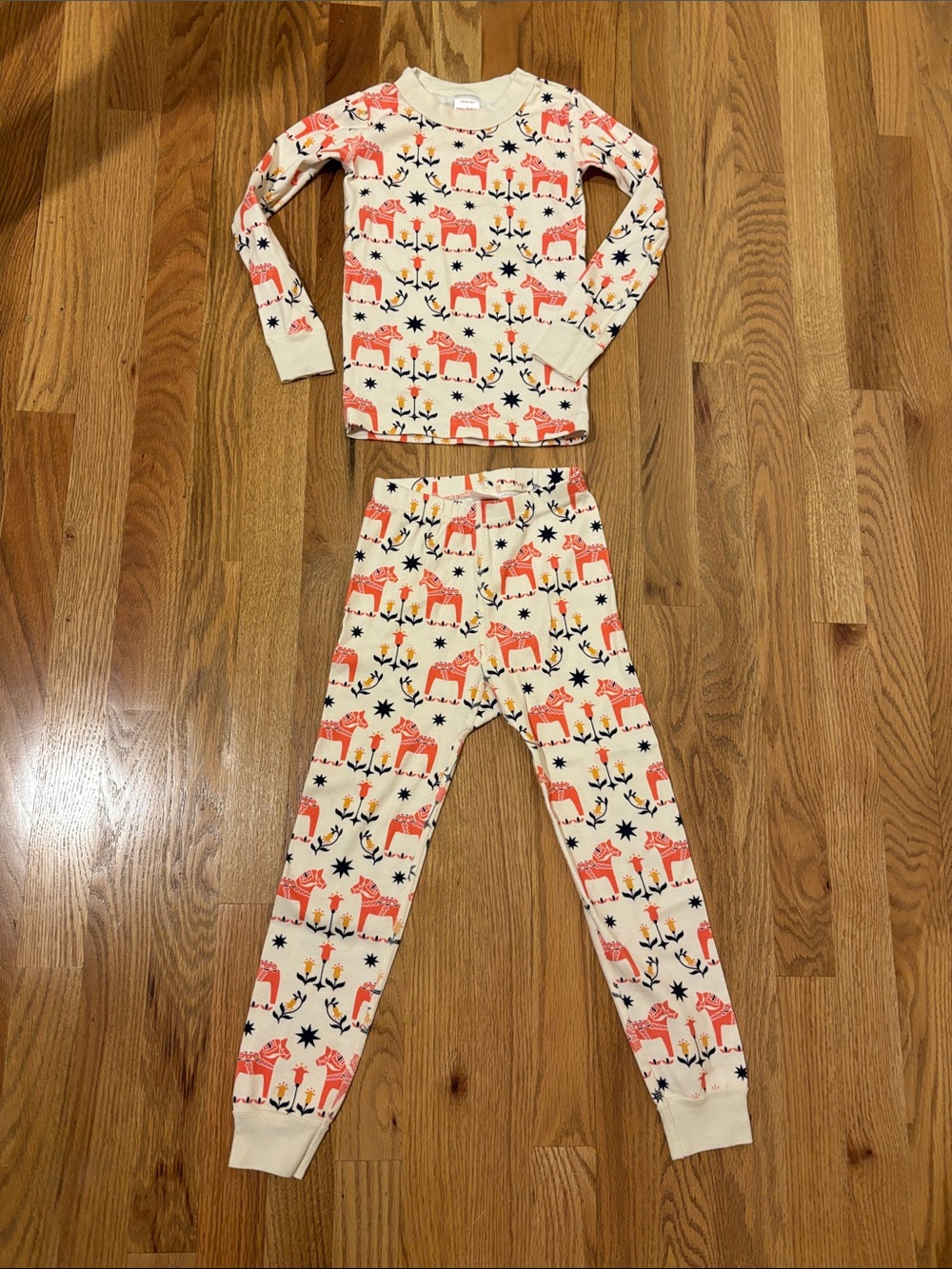 Like New - Hanna Andersson Organic Pajamas size 5